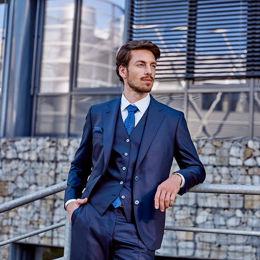 Dressing up to Look Great at Work