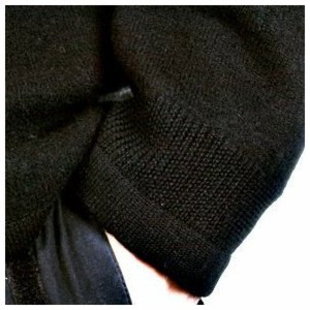 Black Regular Fit Hooded Long Sleeve Knitwear
