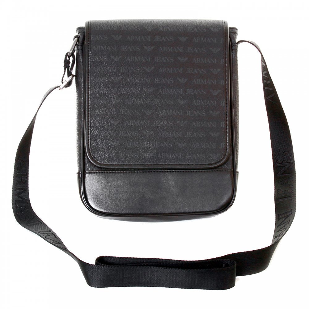 Messenger Shoulder Bag in Black