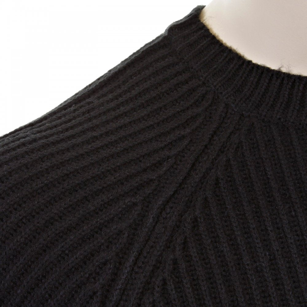 Black Crew Neck Raglan Sleeve Regular Fit Knitted Jumper