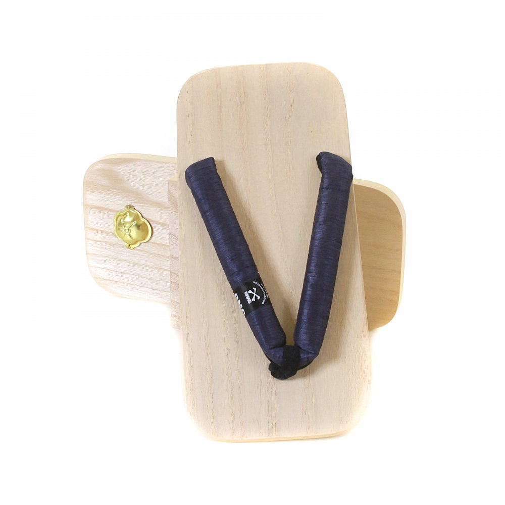 Unisex Traditional Geta Wooden Sandal with Navy Strap