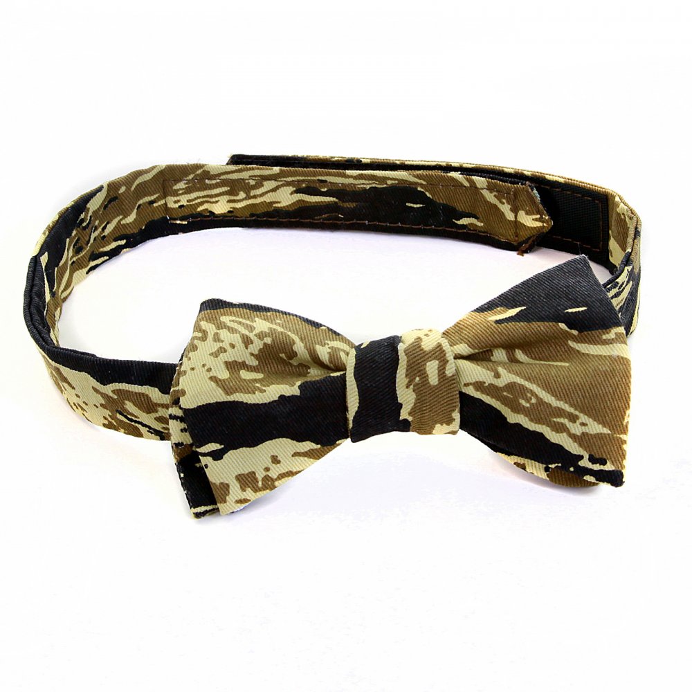 Rare Vintage Tiger Tea Camo Cotton Bow Tie for Men