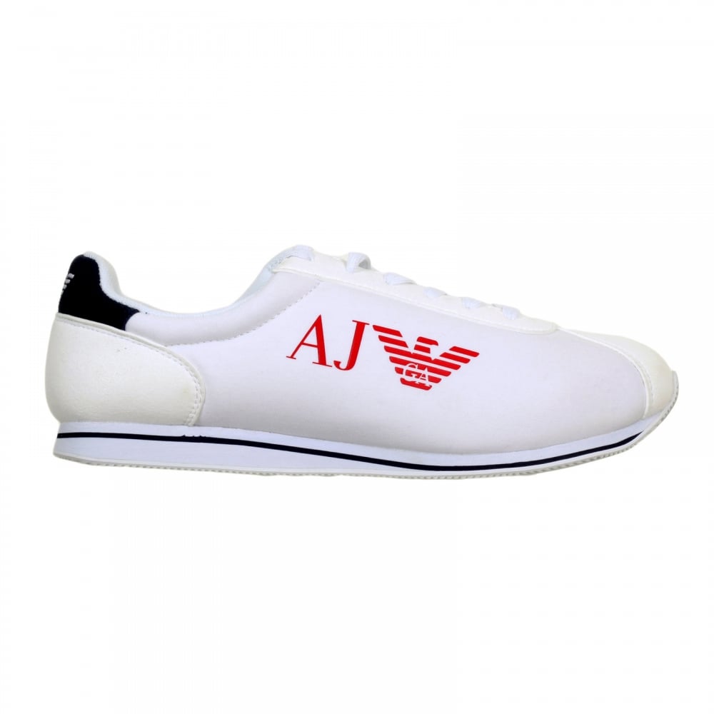 White Canvas 06533 31 Low Top Runner Style Trainers for Men