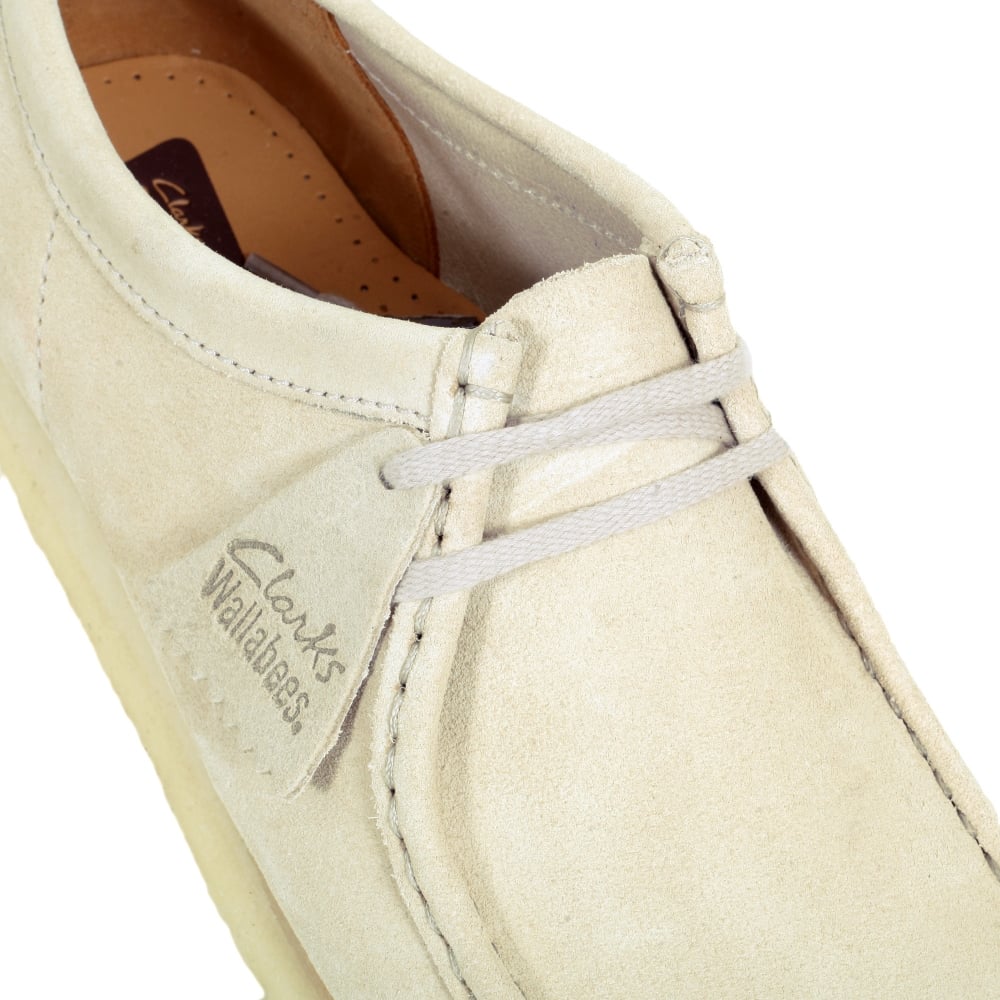 Mens Wallabee Off White Classic Moccasin Suede Shoes with Apron Toe and Crepe Sole