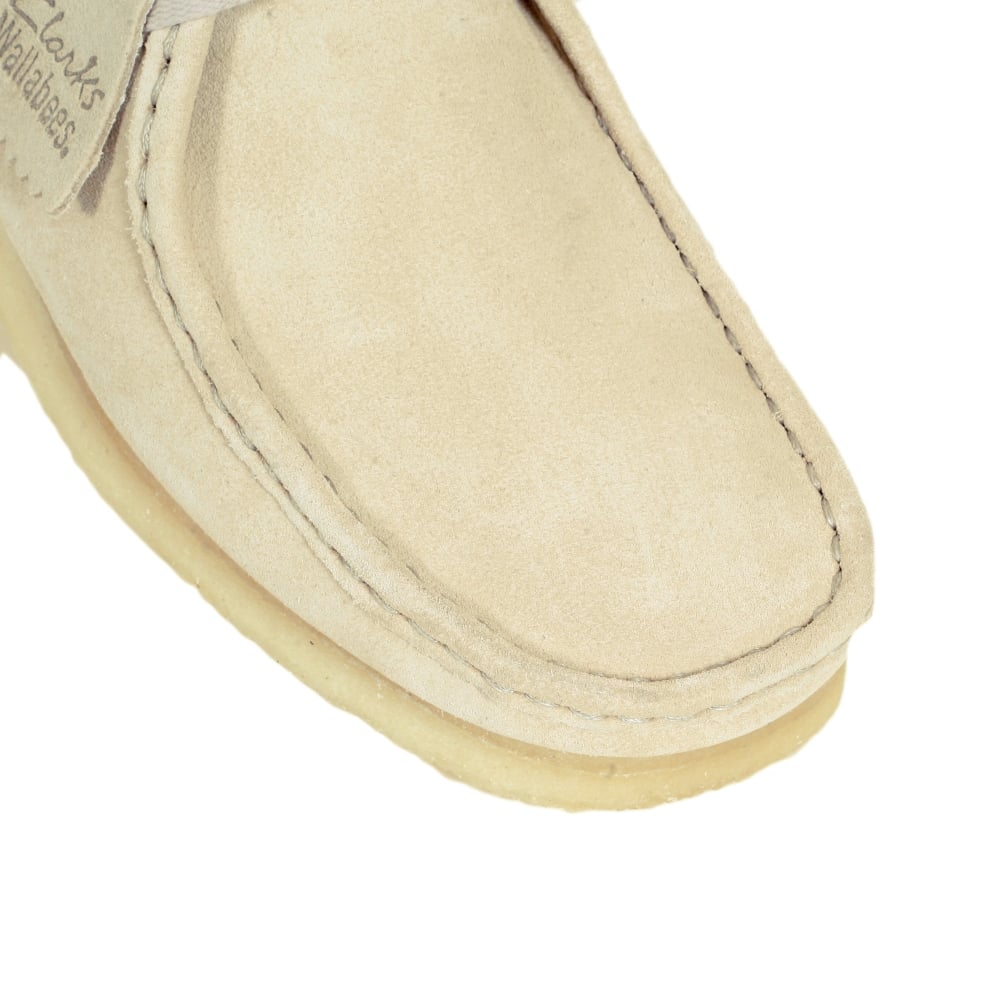 Mens Wallabee Off White Classic Moccasin Suede Shoes with Apron Toe and Crepe Sole