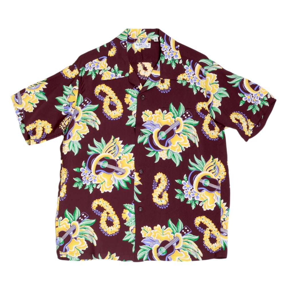 Mens Regular Fit Short Sleeve Wine Coloured SS37453 Hawaiian Shirt with Macintosh Ukulele Print by Sun Surf