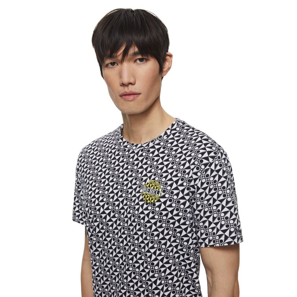 Moose Knuckles Mens Black Checkerboard print Mayday Tee